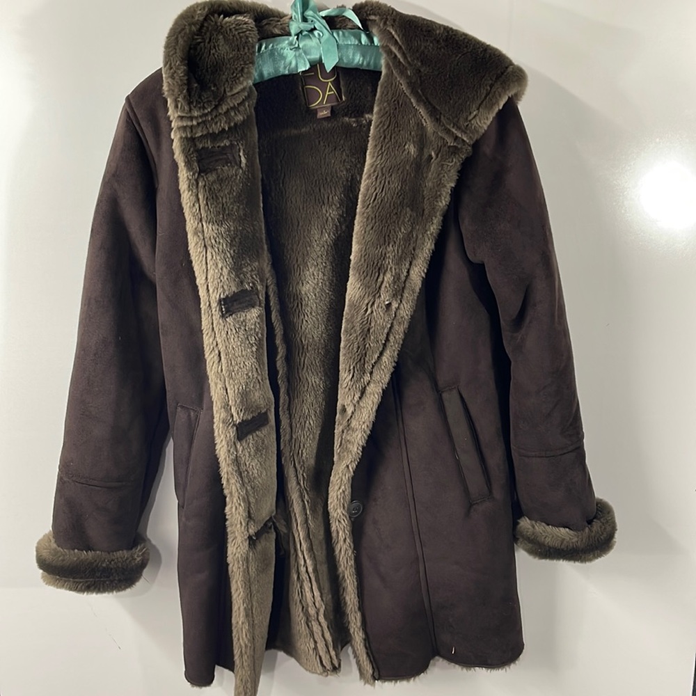 FU DA New York, plush, faux fur lined Small